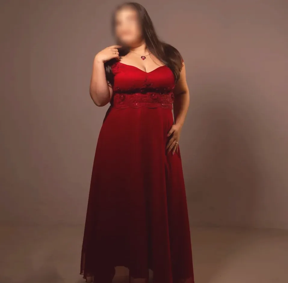Linda, 32