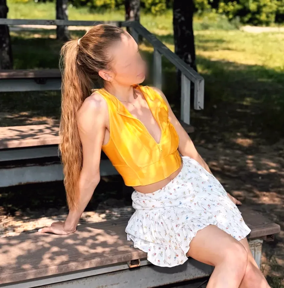 Olivia, 26
